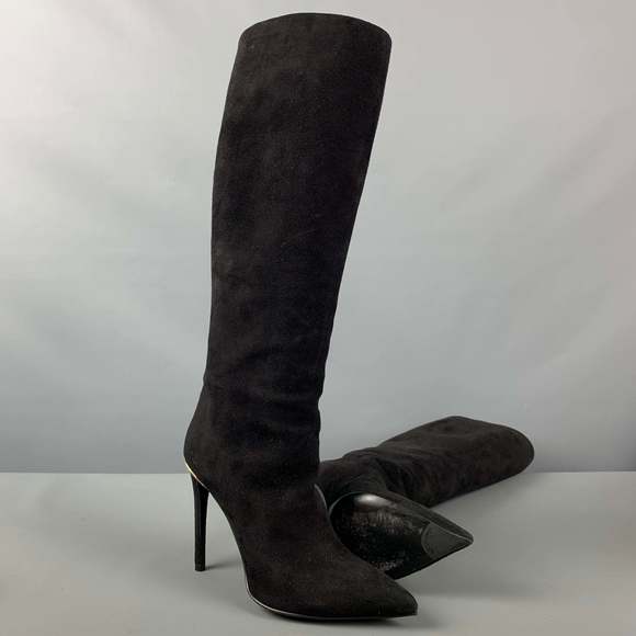 LOUIS VUITTON Black Suede Pull On Boots - Picture 5 of 8
